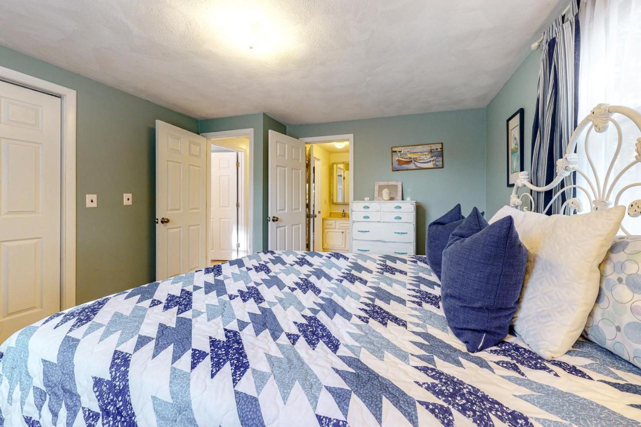 Bay Pointe Bungalow Ист-Фолмут Экстерьер фото